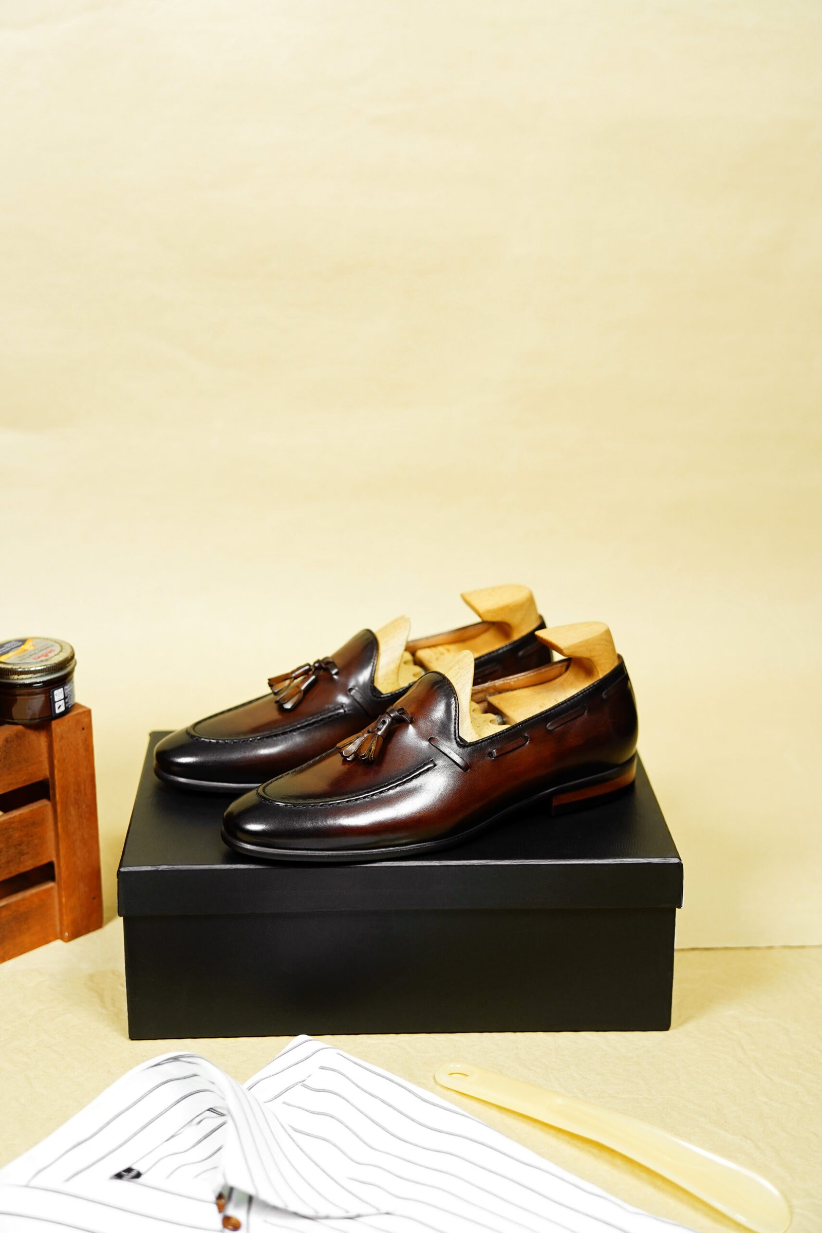 Men's Brown Leather Tassel Loafers - Image 5