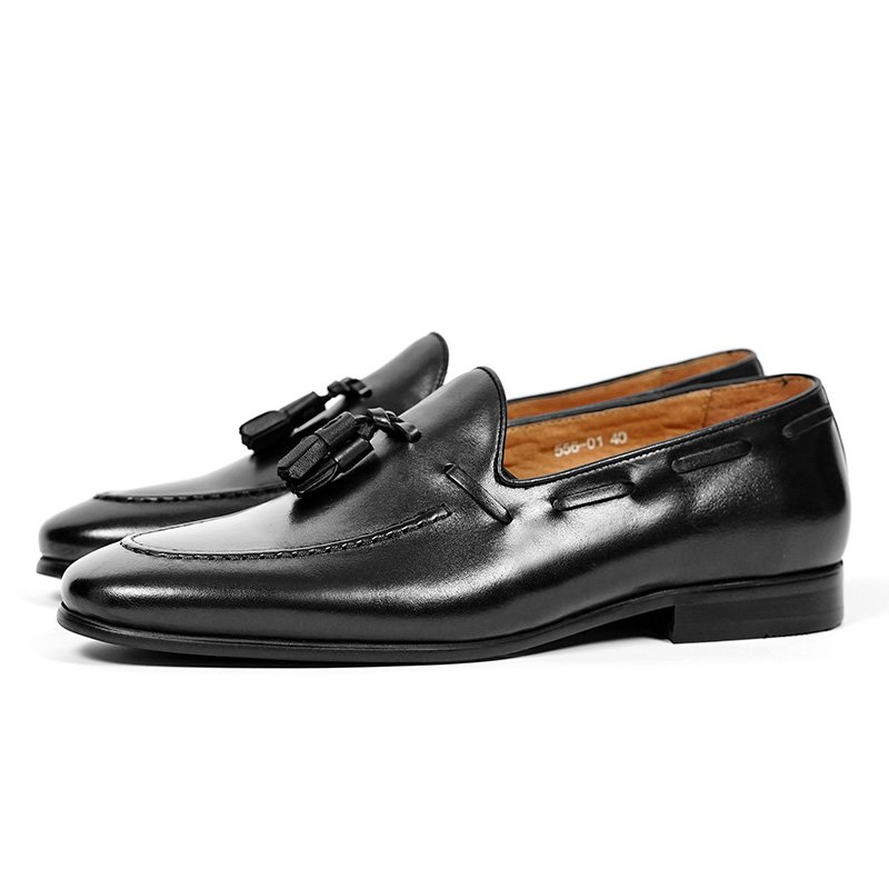 Black Leather Tassel Loafers for Men 556-01